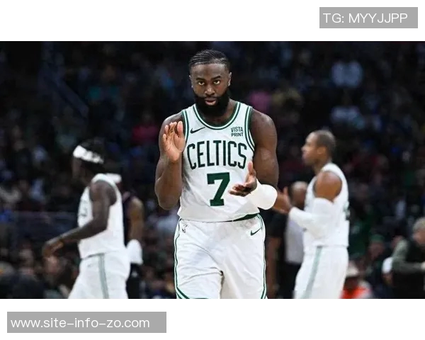 怀特谈杰伦布朗自我要求严格输球责任应由全队共同承担 怀特谈杰伦布朗自我要求严格输球责任应由全队共同承担