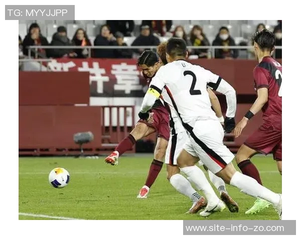 上海海港与首尔FC激战成平射门数据持平但射正差距明显