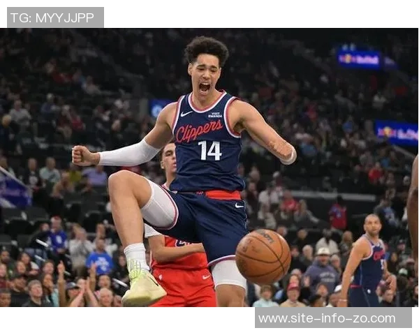 拼劲十足！尼德豪泽全能表现助球队夺胜贡献13分11板3助2帽7前场板